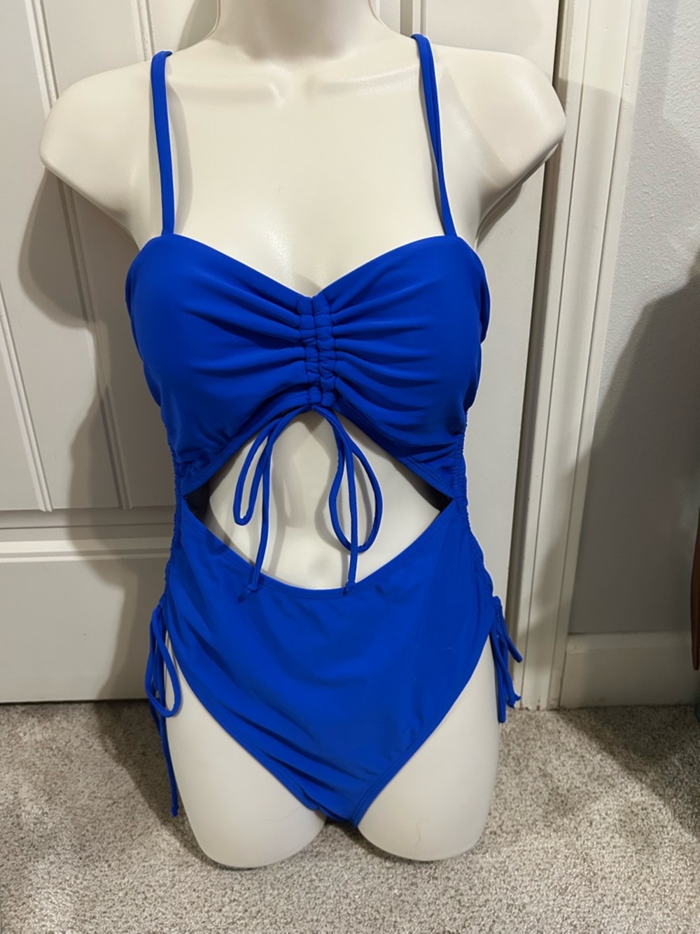 NEW Women’s Royal Blue Ruched Cutout One-Piece Swimsuit Sz M